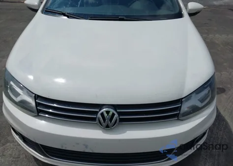 2013 Volkswagen Eos Komfort from USA, damaged, VIN WVWBW8AH8DV007927